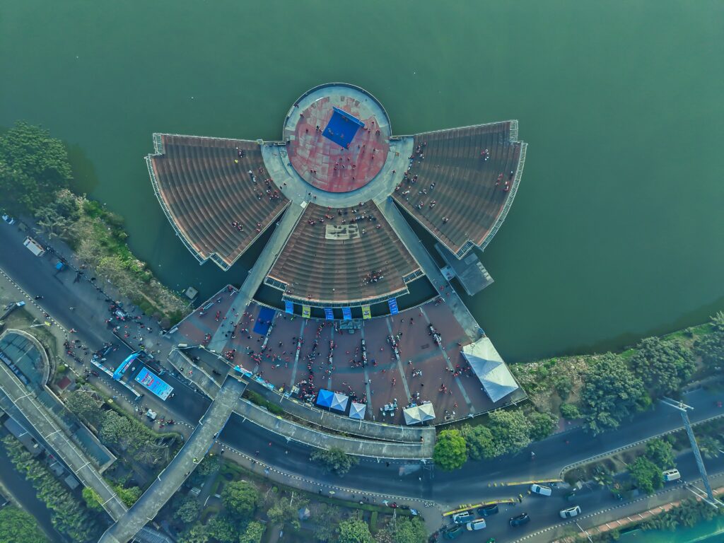 Scenic aerial view of places to visit in Hyderabad beside a lake